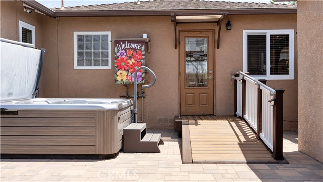 5215 E Monlaco Road, Long Beach CA: https://media.crmls.org/medias/6394a1dd-e085-4d14-be4a-24cd27e2e227.jpg