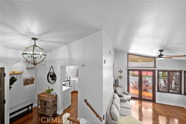 15 Vittoria Street, Laguna Niguel CA: https://media.crmls.org/medias/6394da4e-f1f4-4f29-a41e-9253e97b7e0d.jpg
