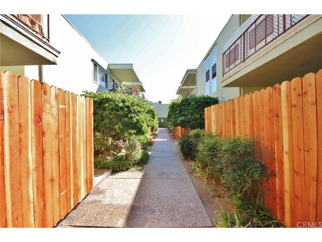 Detail Gallery Image 2 of 20 For 9070 Huntington Dr #19,  San Gabriel,  CA 91775 - 2 Beds | 2 Baths