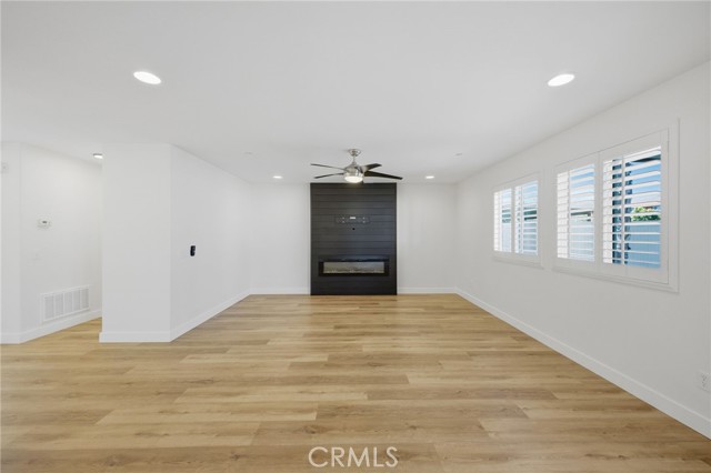 Detail Gallery Image 14 of 54 For 3418 Presidio, Perris,  CA 92570 - 4 Beds | 2/1 Baths