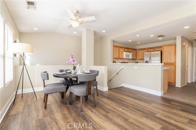 Detail Gallery Image 9 of 33 For 18024 Flynn Dr #5509,  Canyon Country,  CA 91387 - 2 Beds | 2 Baths
