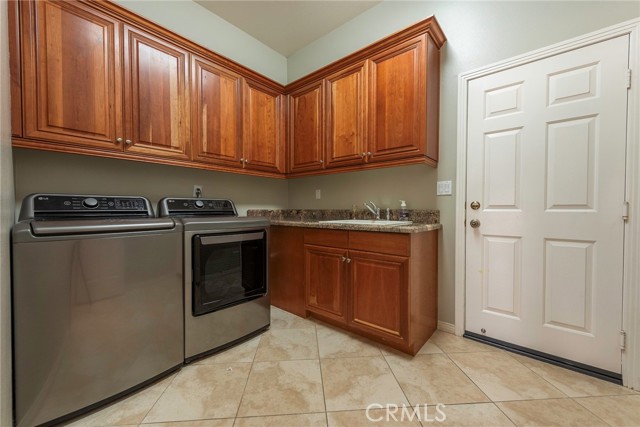Detail Gallery Image 18 of 53 For 31118 Lilac Way, Temecula,  CA 92592 - 4 Beds | 2/1 Baths