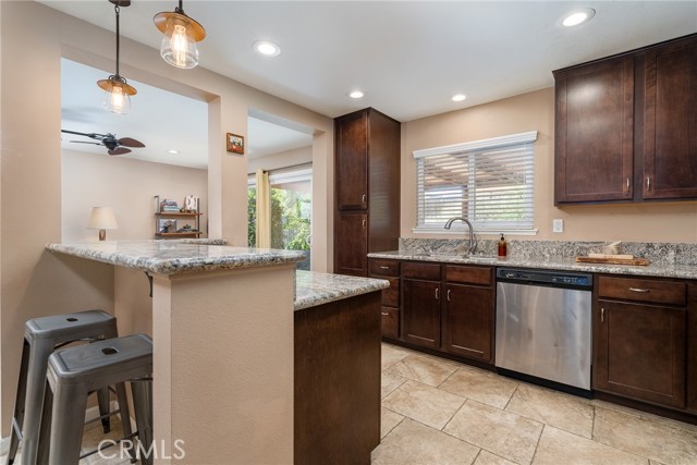 Detail Gallery Image 10 of 44 For 3165 Celeste Dr, Riverside,  CA 92507 - 4 Beds | 2 Baths