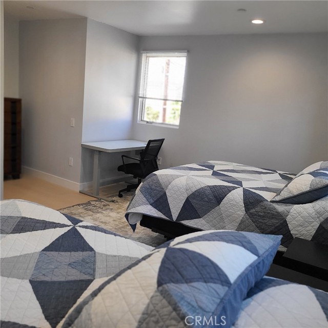 2504 23rd Street, B photo 16