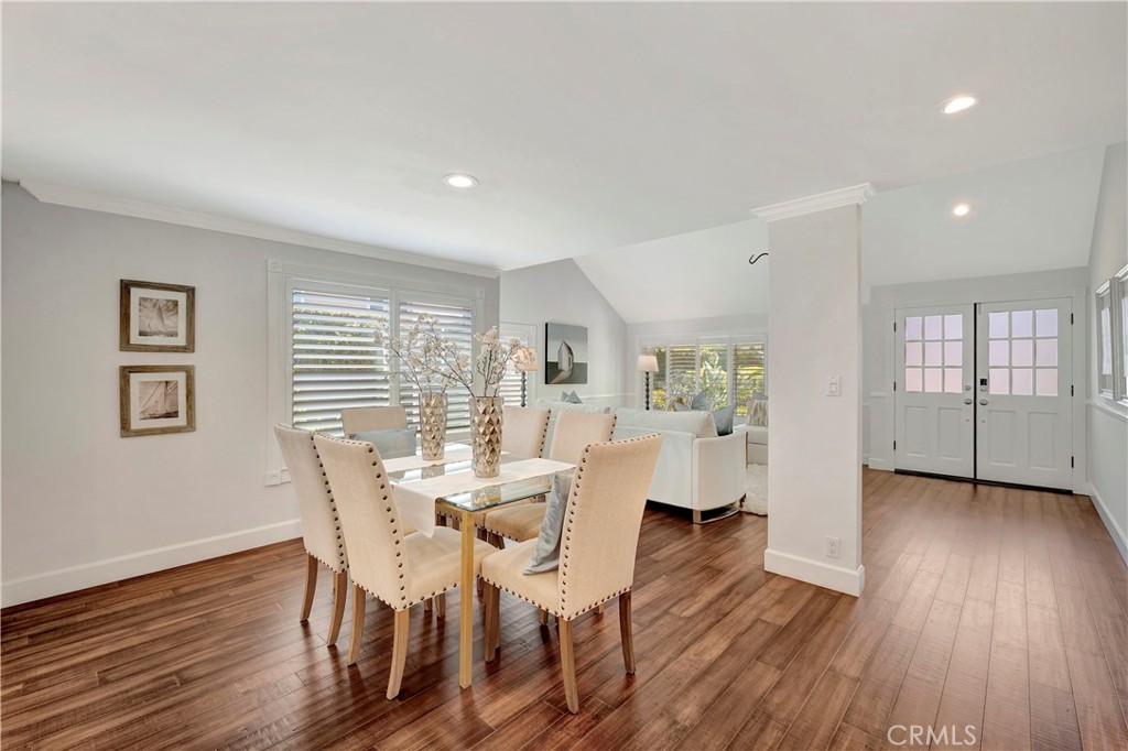 MLS #OC25183386 img 5