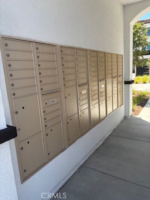552 Via San Felipe, Camarillo CA: https://media.crmls.org/medias/63985187-9538-4fda-82bb-565c2e6f60d5.jpg
