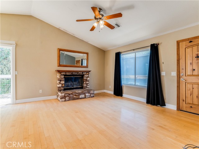 Detail Gallery Image 5 of 16 For 2690 Chaparral Ln, Paso Robles,  CA 93446 - 3 Beds | 1 Baths