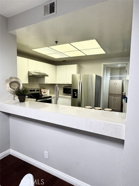 Detail Gallery Image 11 of 57 For 525 E Seaside Way #305,  Long Beach,  CA 90802 - 2 Beds | 1/1 Baths