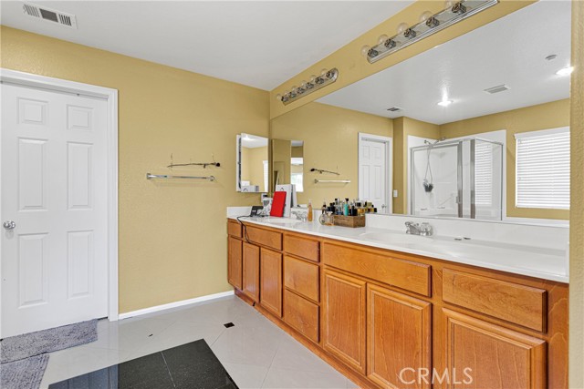 Detail Gallery Image 23 of 35 For 18261 Laguna Pl, Fontana,  CA 92336 - 4 Beds | 2/1 Baths