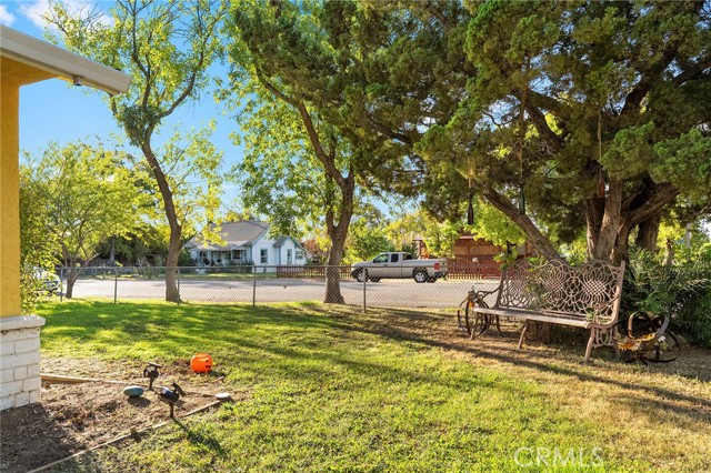 1171 Peach Street, Corning CA: https://media.crmls.org/medias/639ae02e-e4f6-4ee7-97eb-8bbee241d1e7.jpg