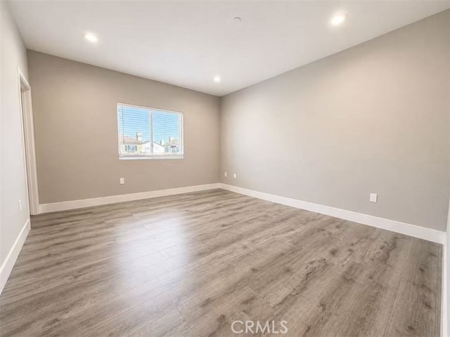 21046 E Cypress