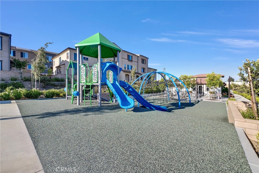 https://media.crmls.org/medias/639bef4e-fa92-4623-a933-acc2d179e6dd.jpg?preset=X-Large