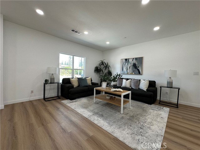 Detail Gallery Image 6 of 10 For 8249 Red Hill Country Club Drive, Rancho Cucamonga,  CA 91730 - 3 Beds | 2 Baths