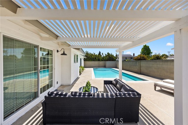 Detail Gallery Image 11 of 14 For 230 Gila Way, Placentia,  CA 92870 - 4 Beds | 2/1 Baths