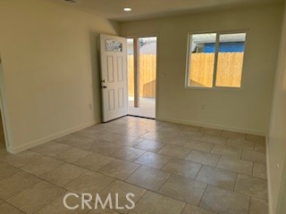 Detail Gallery Image 2 of 8 For 12778 Oaks Ave, Chino,  CA 91710 - 3 Beds | 2 Baths