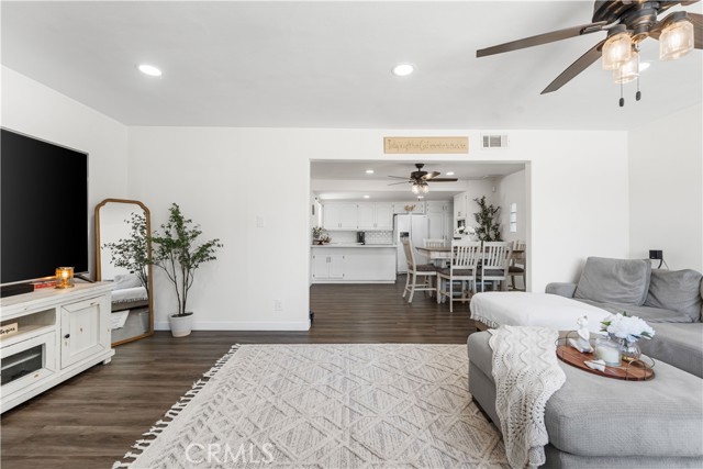 Detail Gallery Image 15 of 47 For 4317 W Avenue L4, Lancaster,  CA 93536 - 3 Beds | 2 Baths