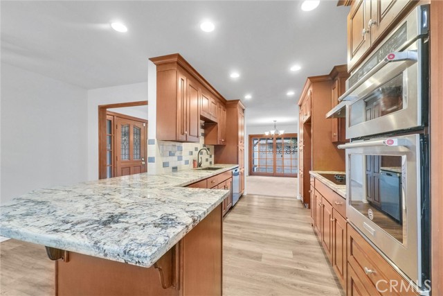 125 Lilac Lane, Brea CA: https://media.crmls.org/medias/639dc635-b9e0-4819-916a-b15bfd640f13.jpg
