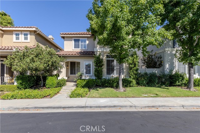 4 Paseo Pensamiento, Rancho Santa Margarita CA: https://media.crmls.org/medias/639f0de2-3718-4a75-82c7-c131506eee60.jpg