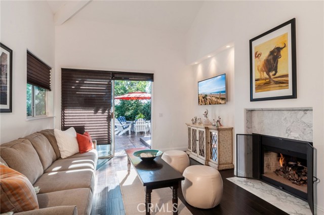 24 Bermuda Court, Manhattan Beach, California 90266, 3 Bedrooms Bedrooms, ,1 BathroomBathrooms,Residential,Sold,Bermuda,SB17026195