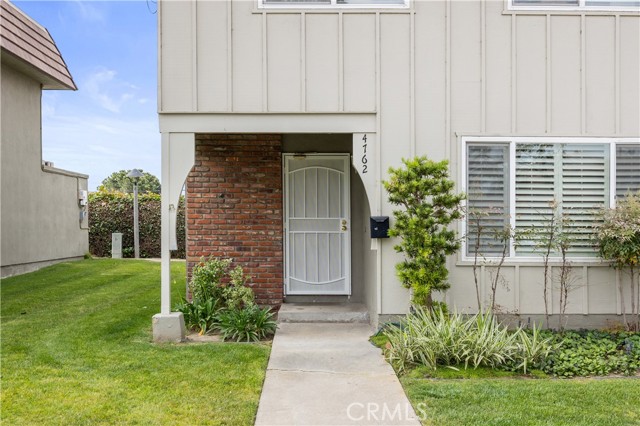 Detail Gallery Image 2 of 33 For 4762 Larwin Ave, Cypress,  CA 90630 - 3 Beds | 1/1 Baths