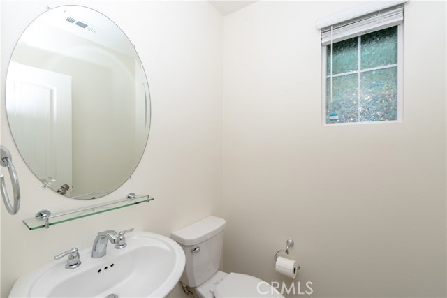 Detail Gallery Image 16 of 36 For 16028 Voyager Ave, Chino,  CA 91708 - 3 Beds | 2/1 Baths