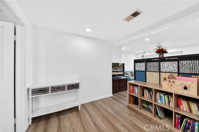 Detail Gallery Image 21 of 53 For 198 Sunflower, Brea,  CA 92821 - 3 Beds | 2/1 Baths