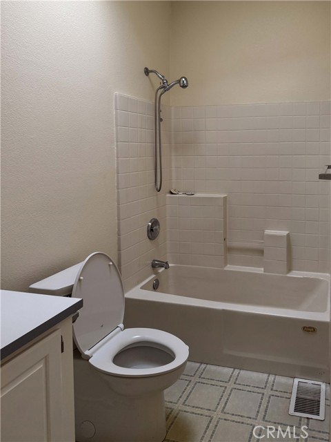 Detail Gallery Image 11 of 14 For 10961 Desert Lawn Dr #96,  Calimesa,  CA 92320 - 2 Beds | 2 Baths