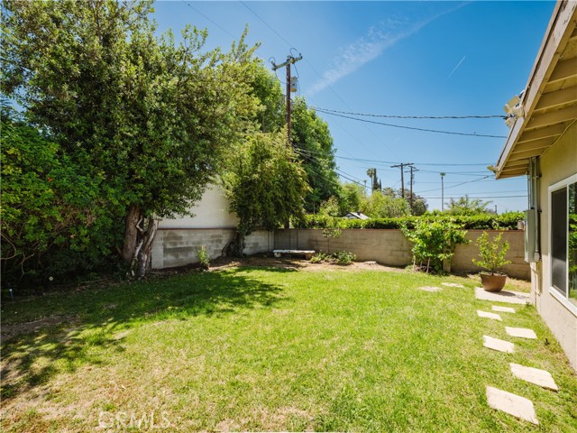Image 13 of 24 For 10022 Gothic Avenue