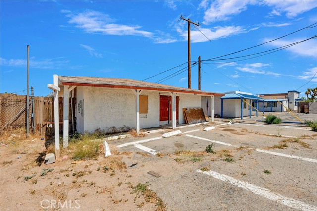 9777 Tamarisk Avenue, Hesperia, California 92345, ,Commercial Sale,For Sale,9777 Tamarisk Avenue,CRHD25111922