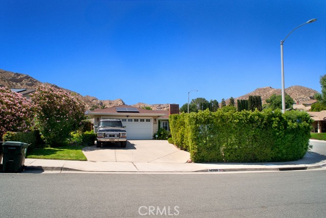 Detail Gallery Image 5 of 20 For 14705 Calla Lily Ct, Canyon Country,  CA 91387 - 3 Beds | 2 Baths