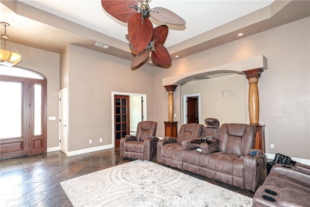 Detail Gallery Image 10 of 38 For 9318 Hillside Rd, Delhi,  CA 95315 - 4 Beds | 2/1 Baths