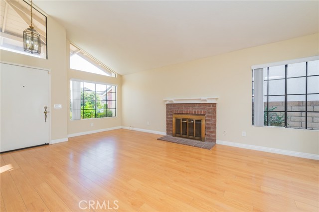 Detail Gallery Image 4 of 27 For 11 Gainesmill, Irvine,  CA 92620 - 3 Beds | 2/1 Baths