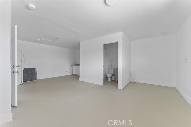 29405 123rd E Street, Pearblossom CA: https://media.crmls.org/medias/63a69c44-e1aa-4b92-8c21-864dff1d8b2f.jpg