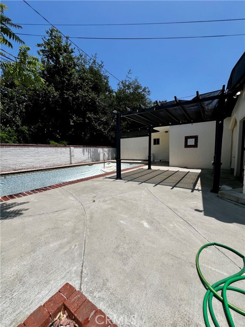 484 W 25th Street, San Bernardino CA: https://media.crmls.org/medias/63a69fbd-a149-4ffb-a938-4857551702b9.jpg