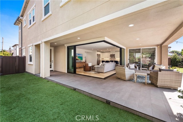 Detail Gallery Image 21 of 55 For 305 Costa Bella Ct, Costa Mesa,  CA 92627 - 4 Beds | 4/1 Baths