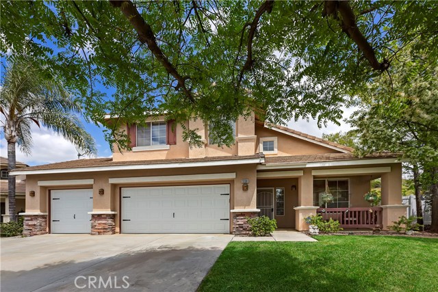 Detail Gallery Image 3 of 36 For 33391 Golden Meadow Ct, Yucaipa,  CA 92399 - 4 Beds | 2/1 Baths