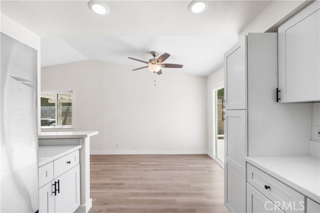 37317 53rd E Street, Palmdale CA: https://media.crmls.org/medias/63a80dcd-8b5d-4517-9fba-82eed791707d.jpg