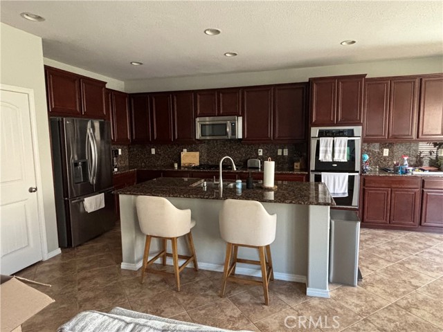 26330 Norma Jean Place, Murrieta CA: https://media.crmls.org/medias/63a8e467-4853-491f-84b4-59f6a22716f0.jpg