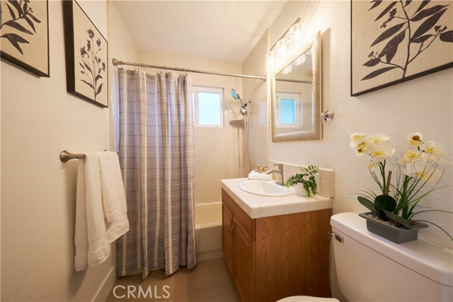 672 E Alexander Avenue, Merced CA: https://media.crmls.org/medias/63a92409-bb30-4a76-b4d0-a8688d2be093.jpg