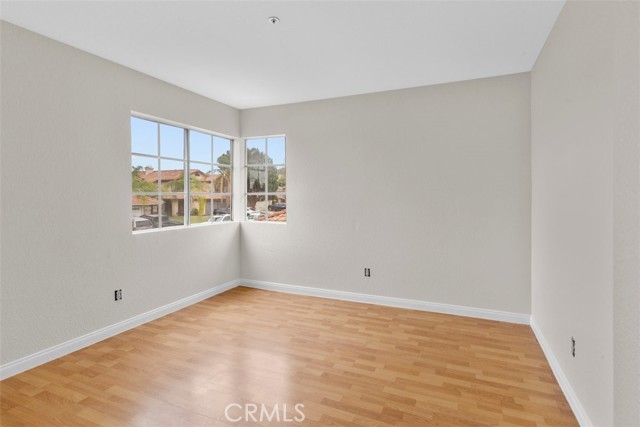 Detail Gallery Image 14 of 38 For 15767 San Roque Rd, Fontana,  CA 92337 - 4 Beds | 2/1 Baths