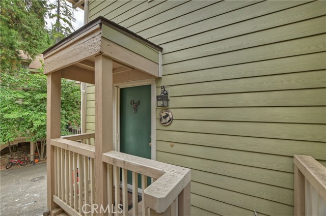 209 Cool Creek Lane, Lake Arrowhead CA: https://media.crmls.org/medias/63aaee3a-69f0-4a9b-a237-e1e78a34cc10.jpg