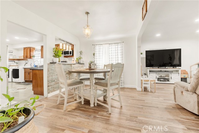 764 W 107th Street, Los Angeles CA: https://media.crmls.org/medias/63ab0786-f0e8-4f1a-ae44-ed279664d659.jpg