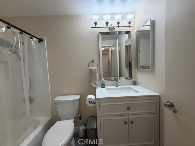 Detail Gallery Image 11 of 17 For 16040 Leffingwell, Whittier,  CA 90603 - 2 Beds | 2 Baths