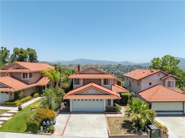 Detail Gallery Image 1 of 1 For 28008 Wildwind, Canyon Country,  CA 91351 - 4 Beds | 3 Baths