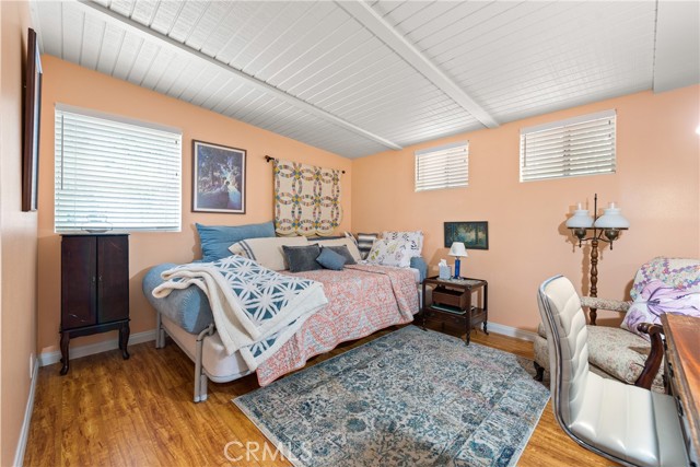 5893 Oak Knolls Road, Simi Valley CA: https://media.crmls.org/medias/63ab527e-e3f6-483a-8891-d7319fcff8fe.jpg