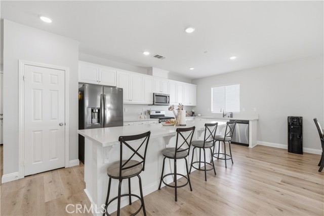 Detail Gallery Image 8 of 33 For 569 Pooish, San Jacinto,  CA 92582 - 3 Beds | 2 Baths