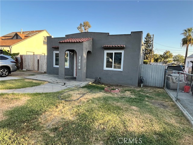 Detail Gallery Image 2 of 23 For 2709 Lake St, Bakersfield,  CA 93306 - 3 Beds | 2 Baths