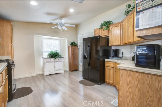 Detail Gallery Image 14 of 38 For 840 E Foothill Bld #183,  Azusa,  CA 91702 - 3 Beds | 2 Baths