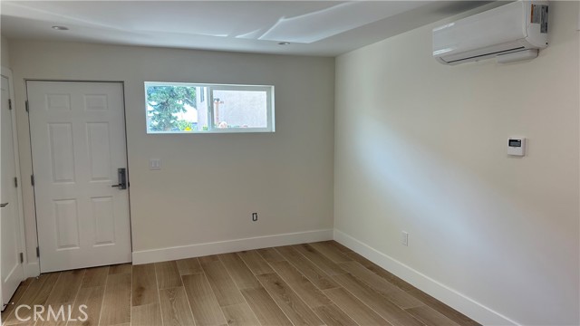 Detail Gallery Image 2 of 10 For 1315 N Kingsley Dr #1/2,  Los Angeles,  CA 90027 - 2 Beds | 2 Baths