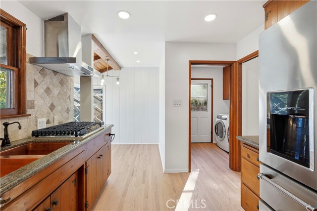 Detail Gallery Image 9 of 35 For 9207 Whitaker Ave, Northridge,  CA 91343 - 4 Beds | 2 Baths